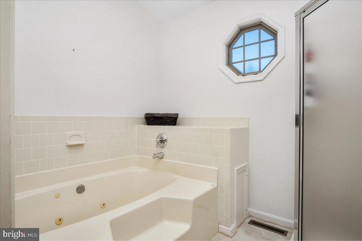 FAIRWINDS - Residential