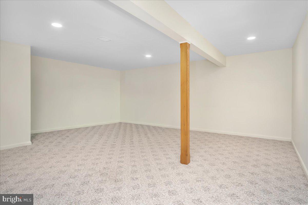 FAIRWINDS - Residential