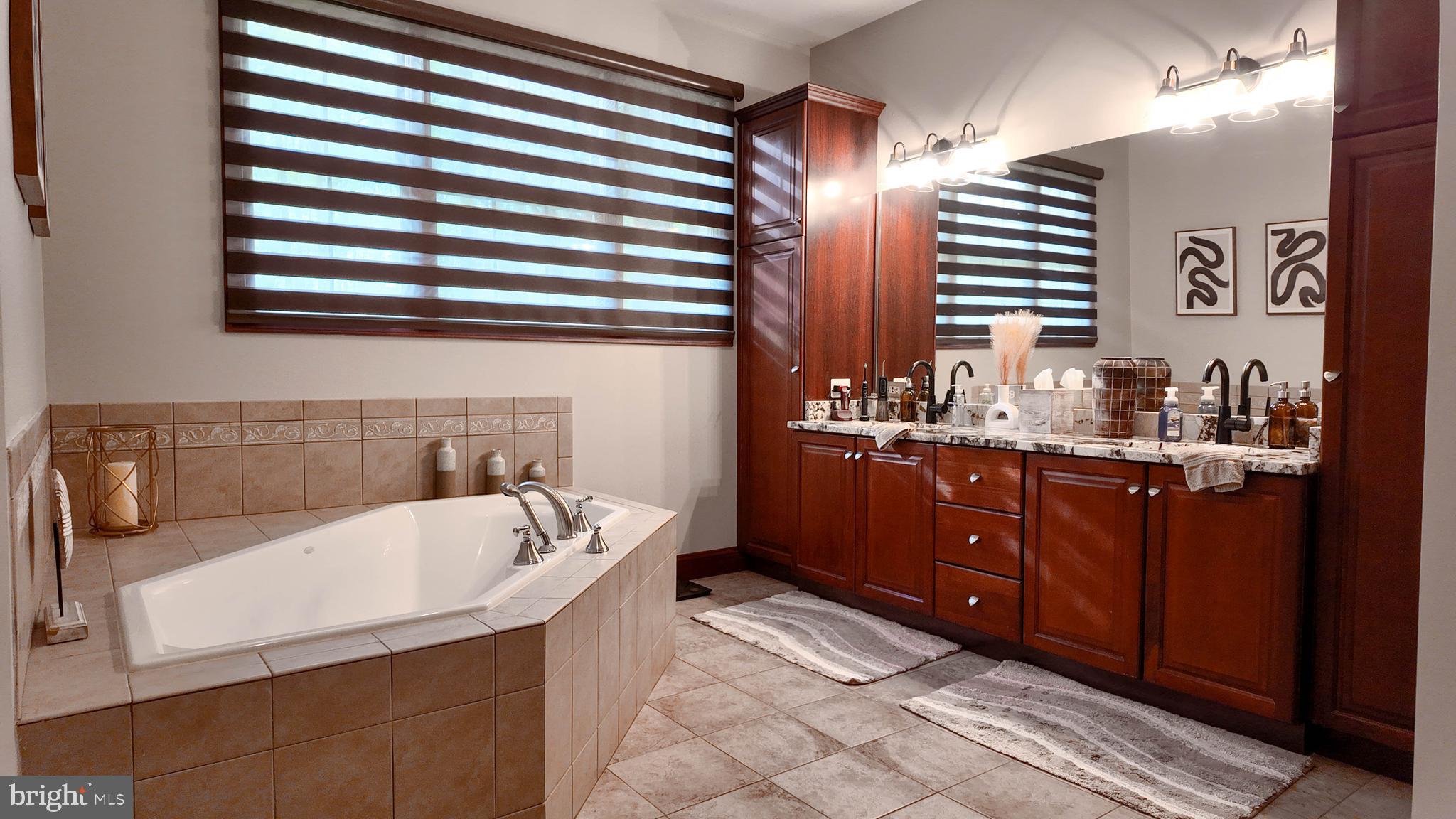 PUTTERS CHOICE-PLAT ONE> - Residential