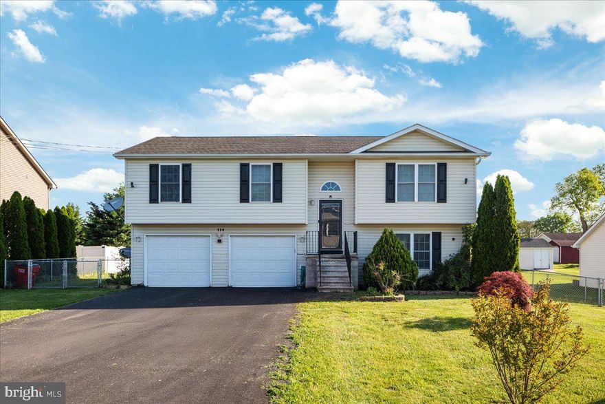 "Skip On Down To Sonya" This 3 bedroom, 2 full bath split foyer home is ready for you to move right in! Open concept on the main floor, making it perfect for entertaining. Spacious kitchen with bar seating at the counter and appliances replaced within the last 5 years. Primary bedroom with private bathroom. Finished basement with extra living space and laundry room that has an extra toilet and sink. Two car garage with a refrigerator and freezer that convey. Huge flat backyard with a shed. Deck off the main level to relax on in the evenings. Within the last 5 years the air conditioning unit was replaced, furnace was replaced, awning was added over back deck and laundry room was finished. Majority of house was freshly painted & bathrooms touched up. Washer/Dryer convey.