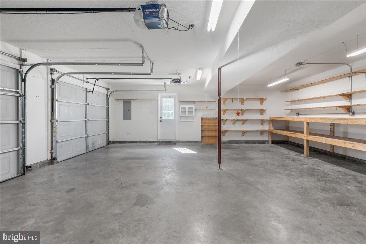 ELIZABETH STATION - Residential