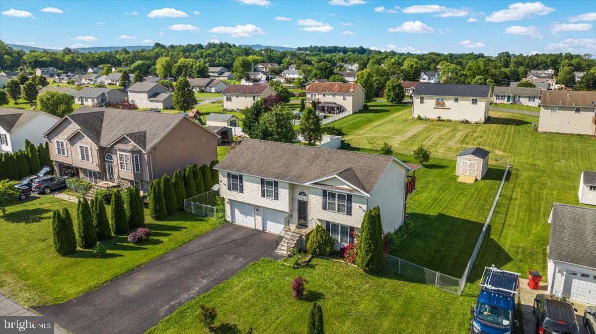 ELIZABETH STATION - Residential