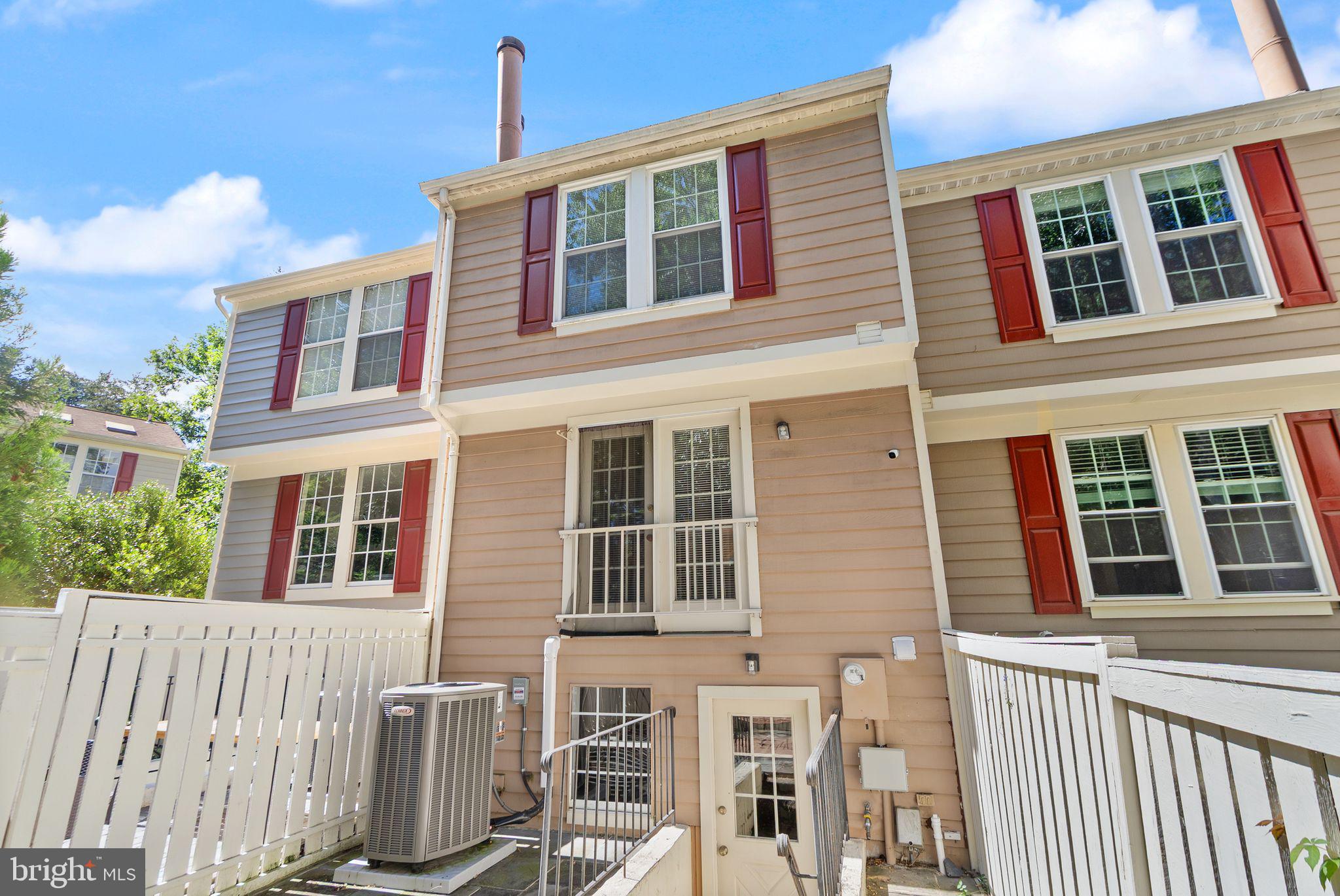 RESTON - Residential