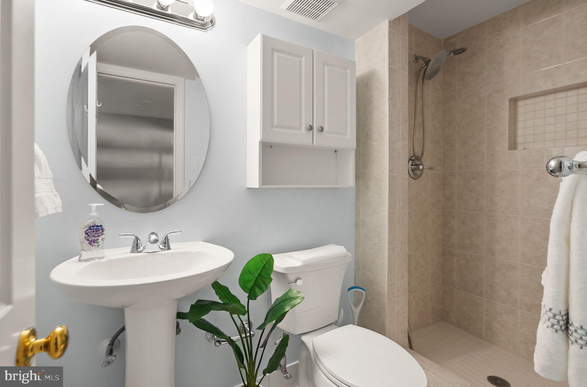 RESTON - Residential