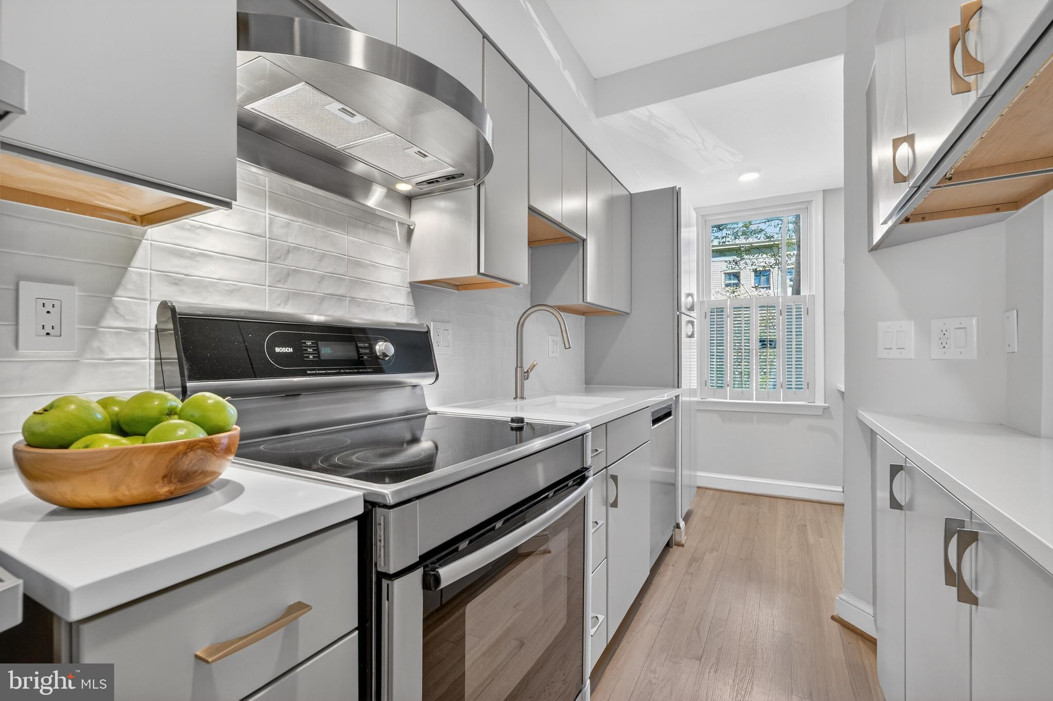 215 S PAYNE STREET S