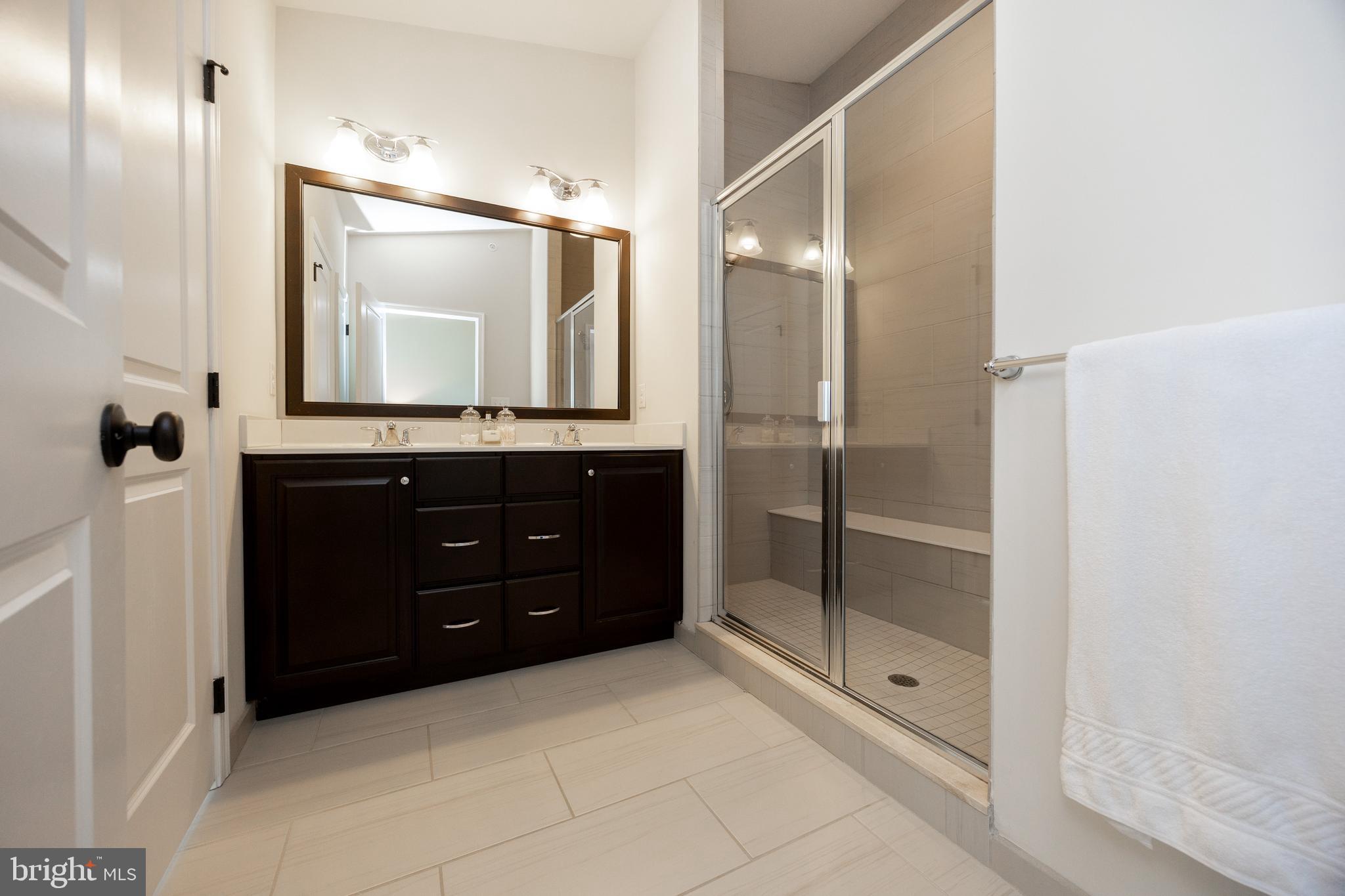 RAVENSCLIFF - Residential