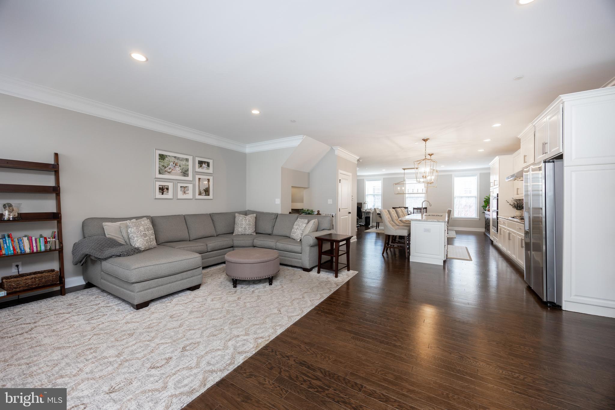 RAVENSCLIFF - Residential