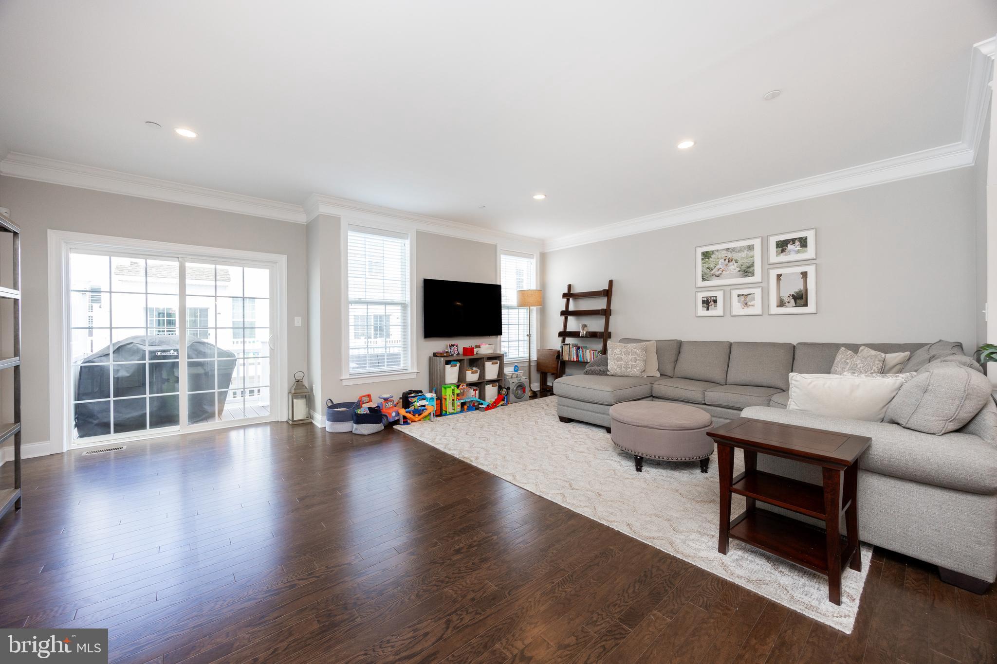 RAVENSCLIFF - Residential