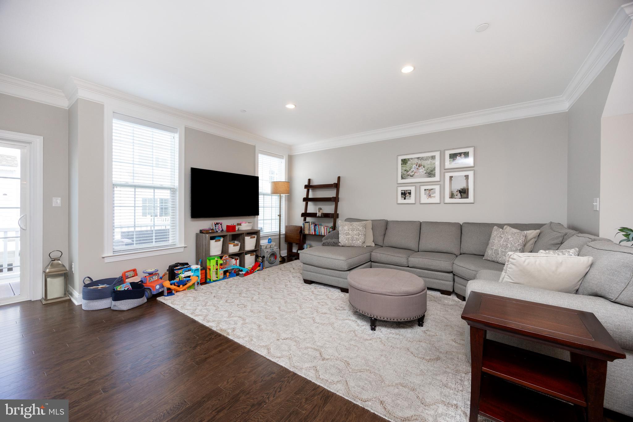 RAVENSCLIFF - Residential