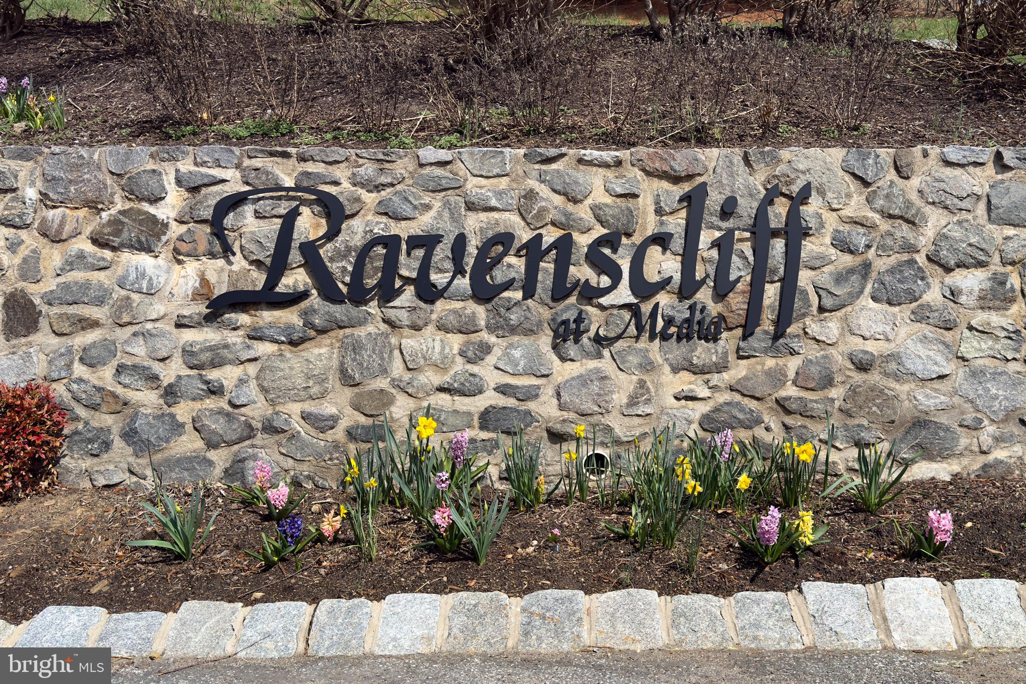 RAVENSCLIFF - Residential