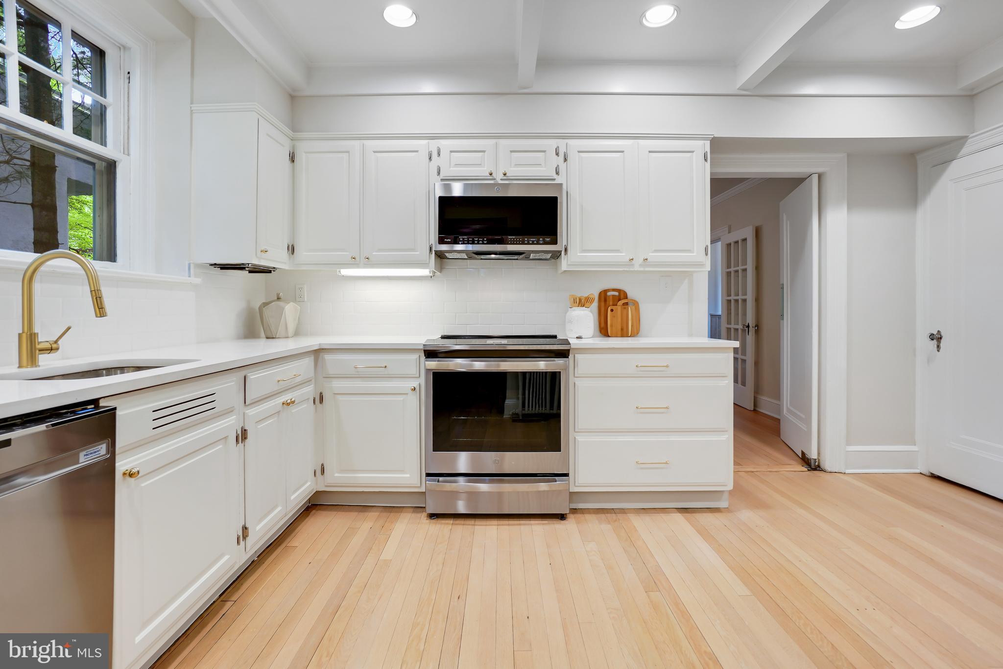 CHEVY CHASE GARDENS - Residential