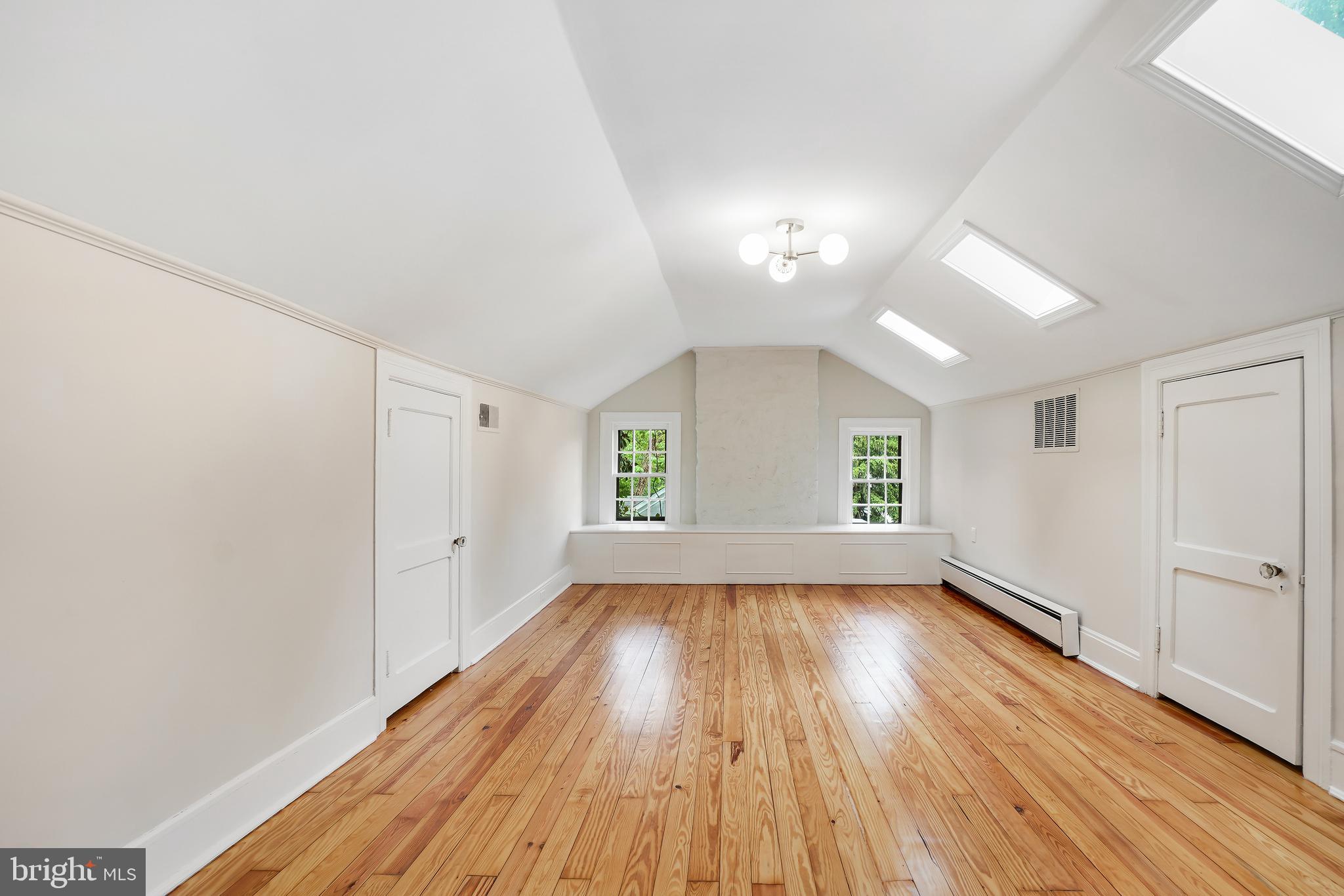 CHEVY CHASE GARDENS - Residential