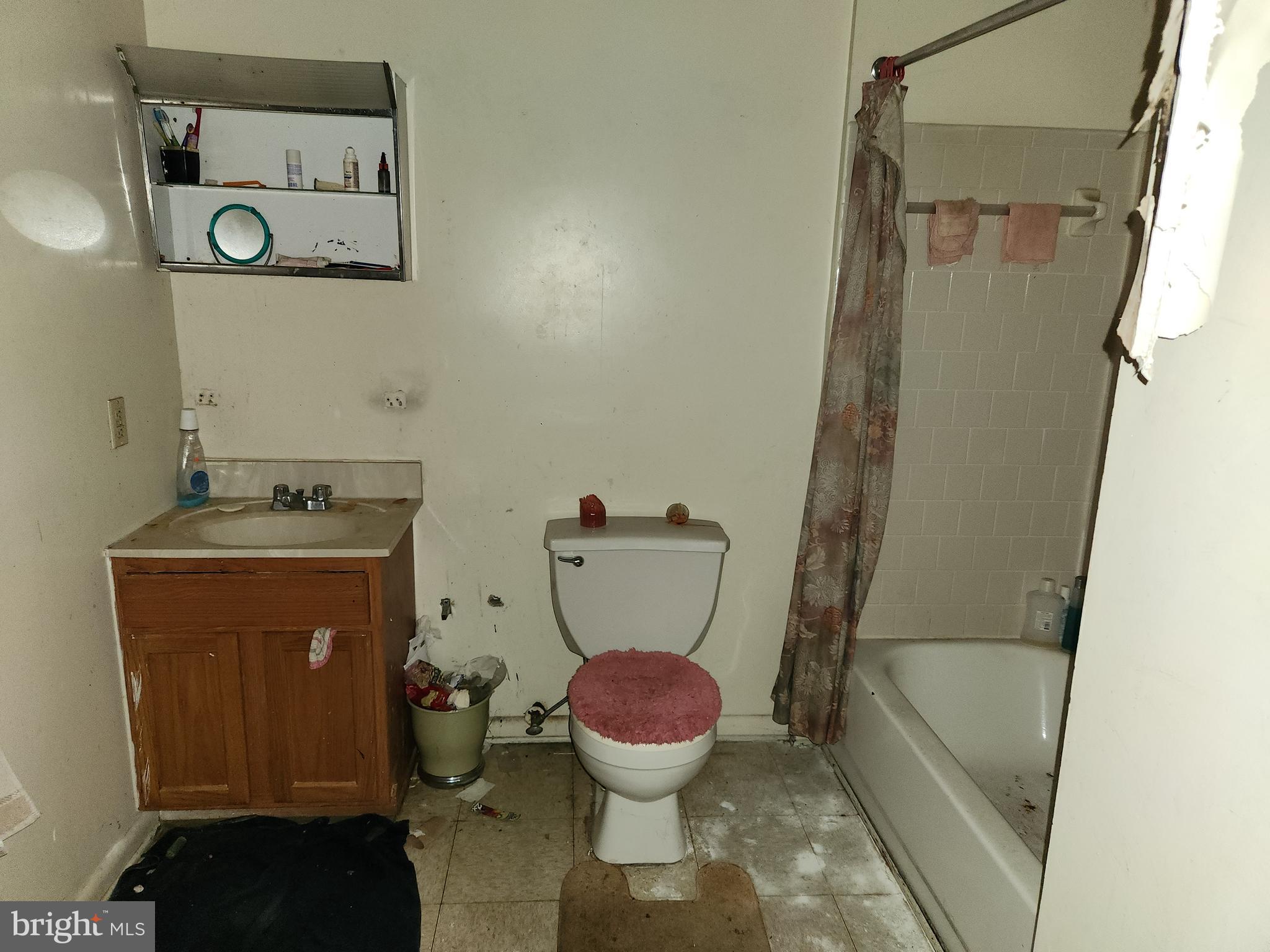 SANDTOWN-WINCHESTER - Residential