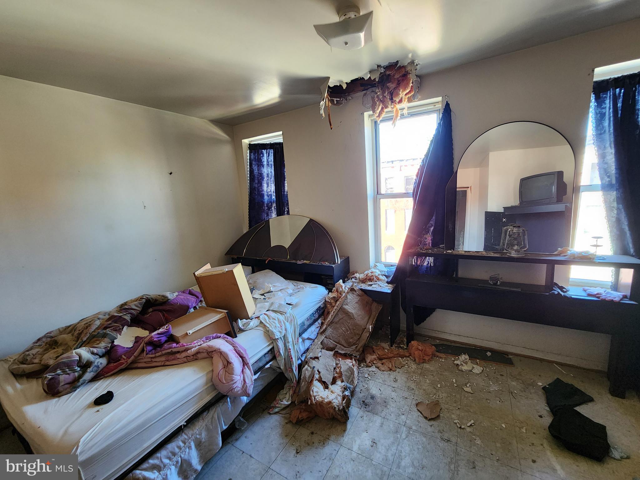 SANDTOWN-WINCHESTER - Residential