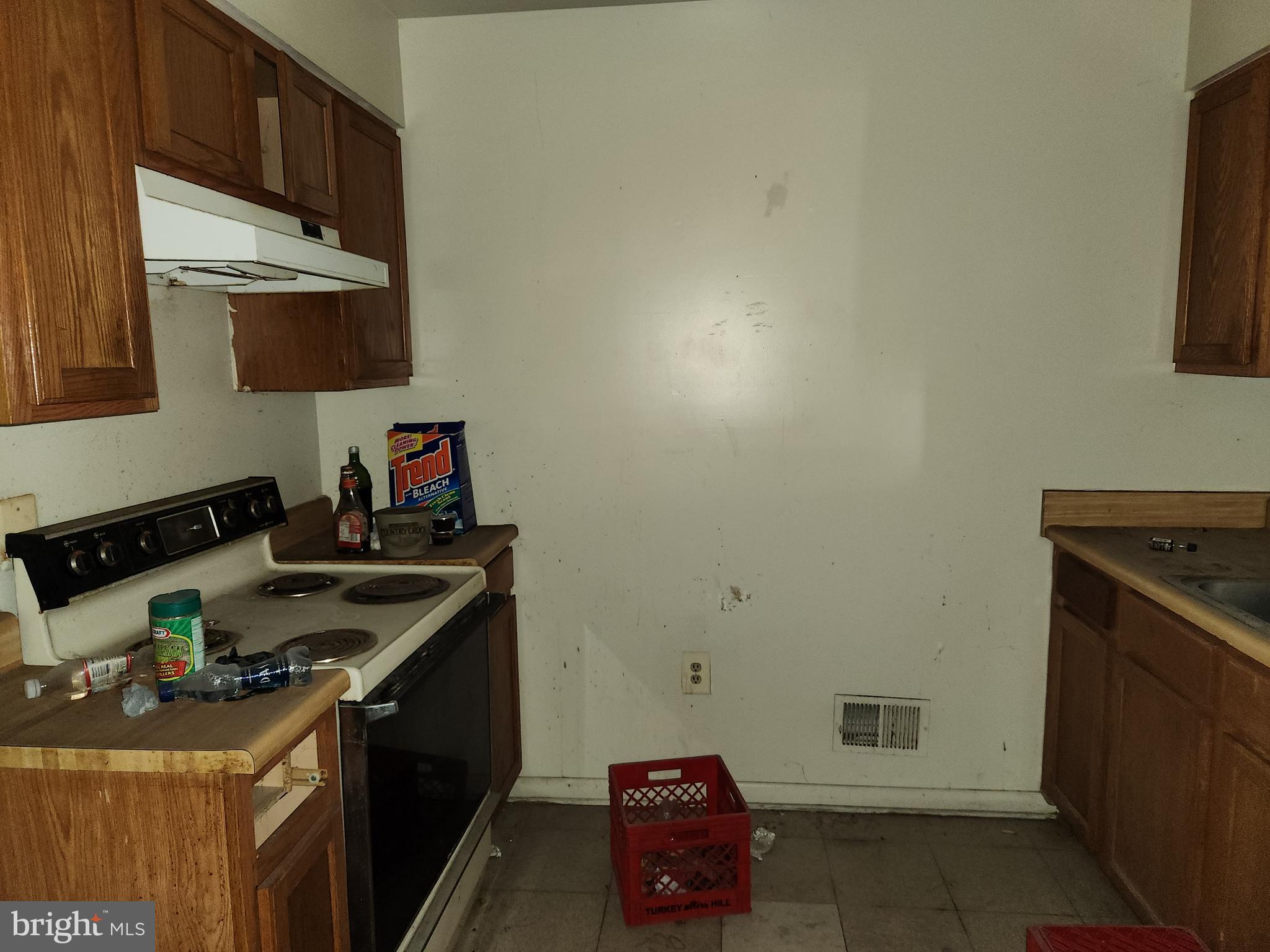 SANDTOWN-WINCHESTER - Residential