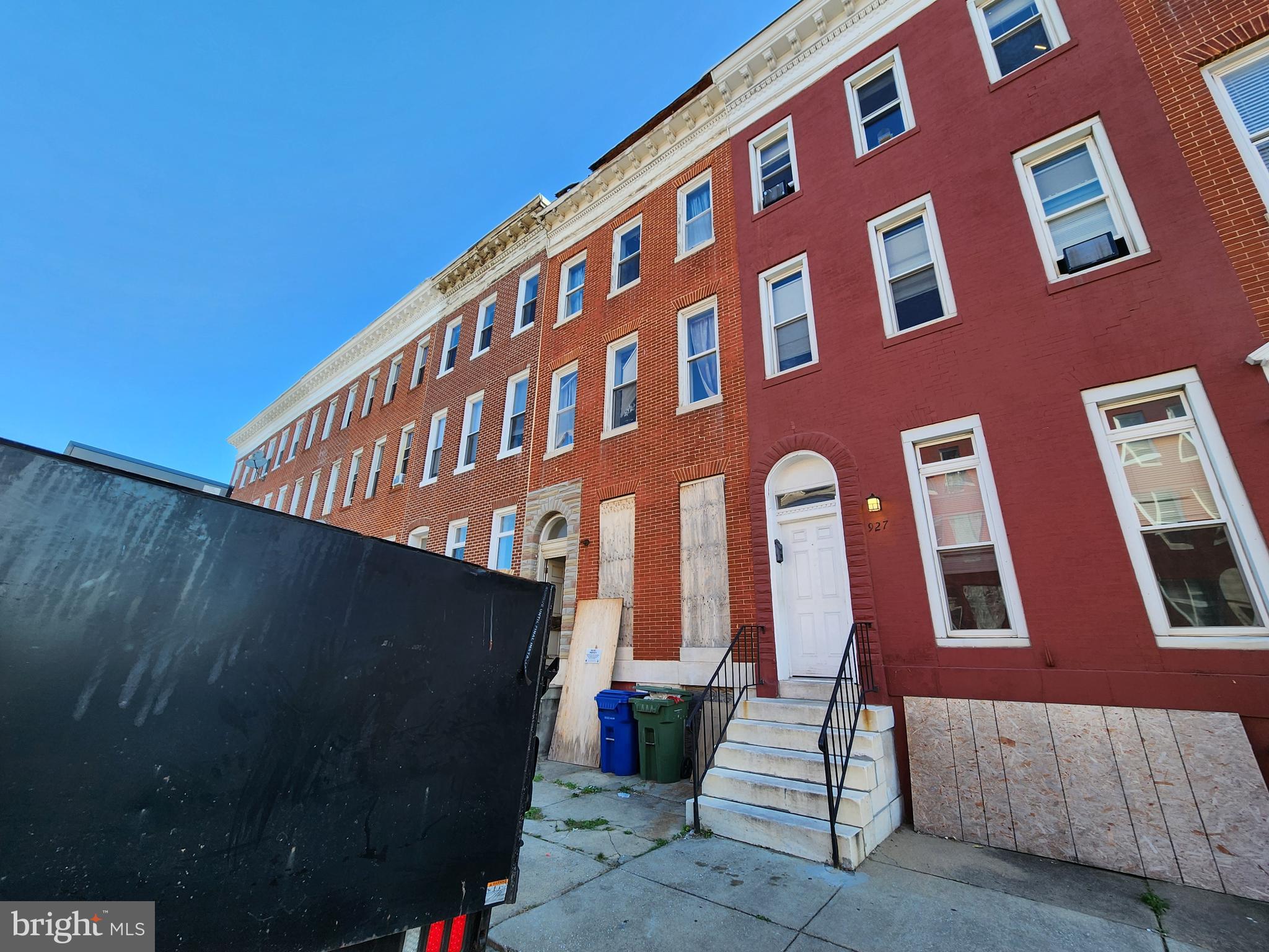 929 N STRICKER STREET