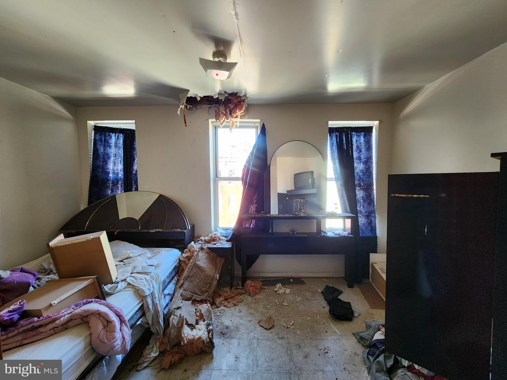 SANDTOWN-WINCHESTER - Residential