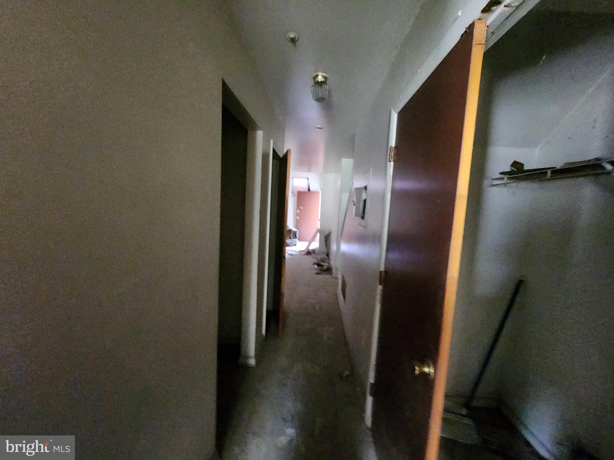 SANDTOWN-WINCHESTER - Residential