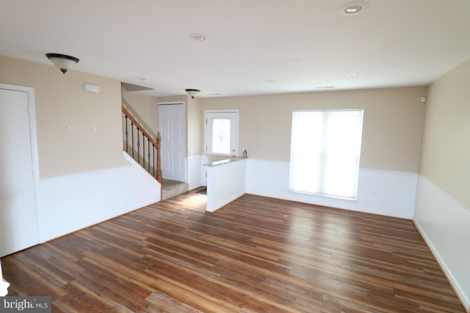 LAKE VILLAGE SQUARE - Residential