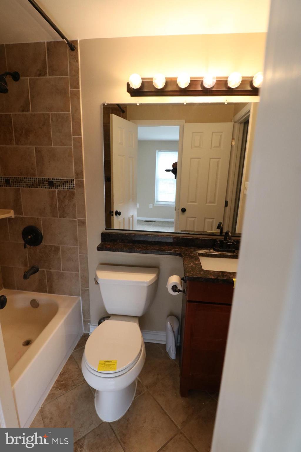 LAKE VILLAGE SQUARE - Residential