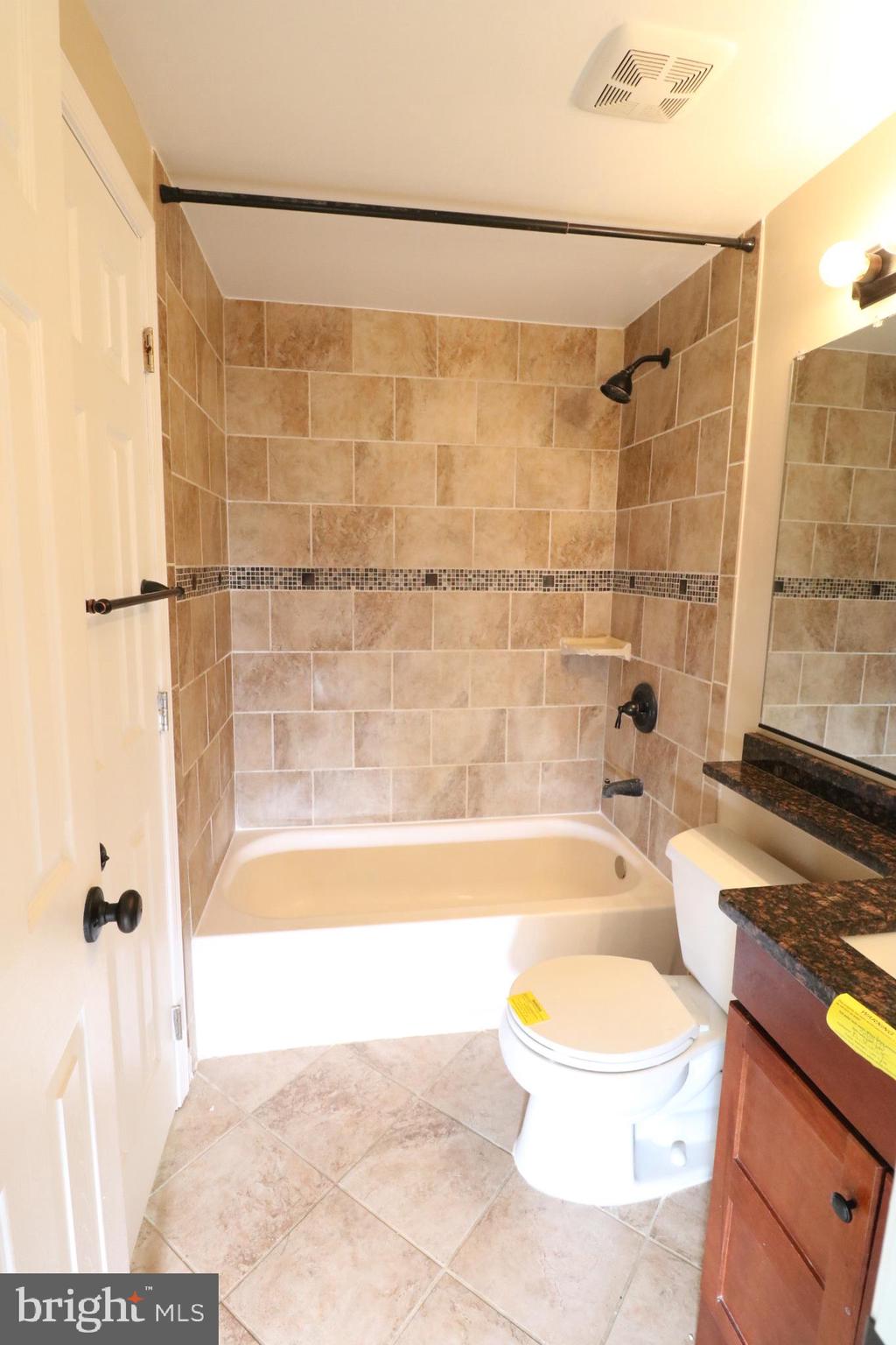 LAKE VILLAGE SQUARE - Residential