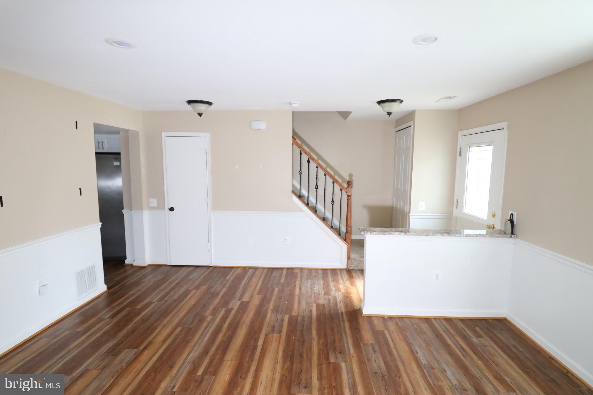 LAKE VILLAGE SQUARE - Residential