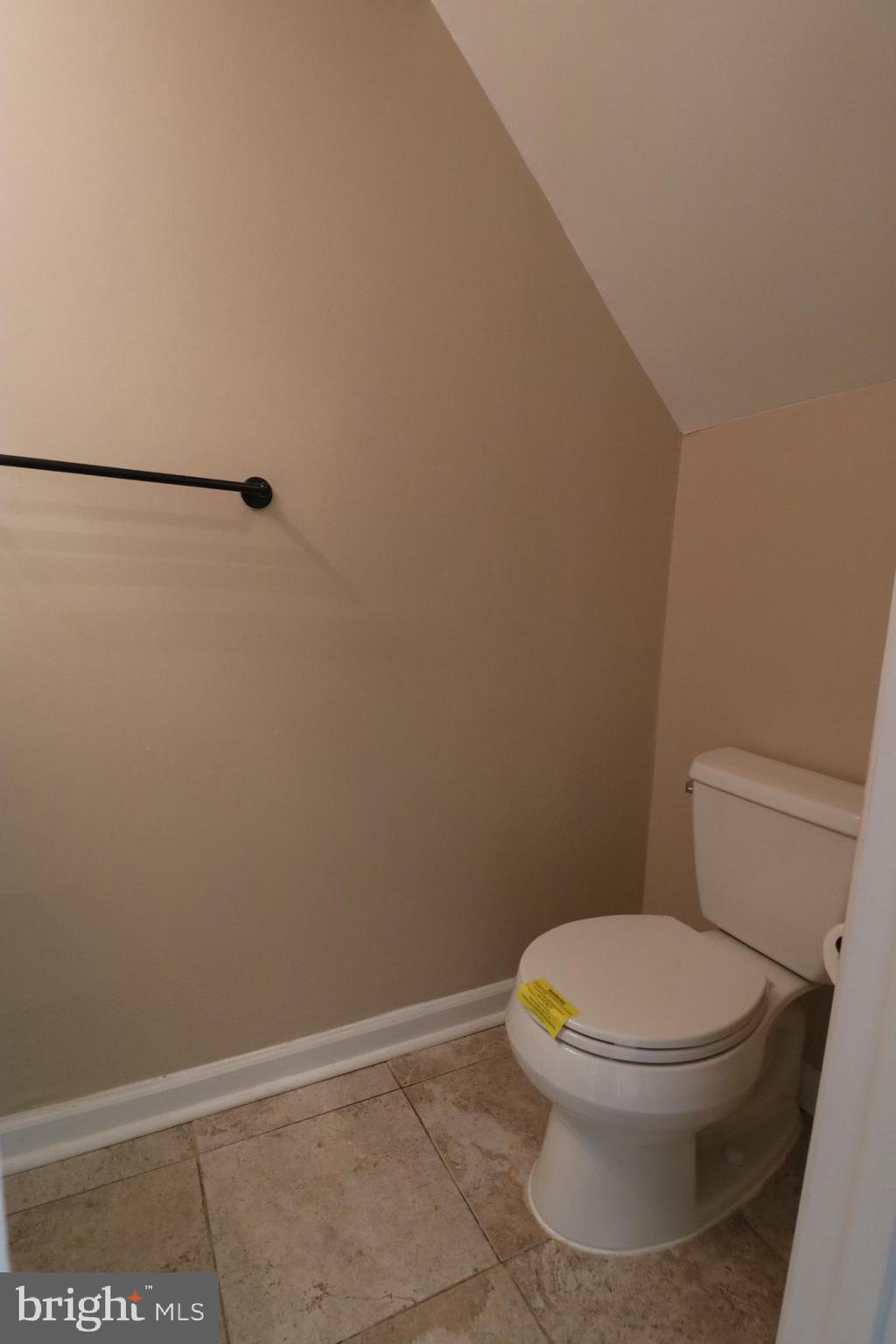 LAKE VILLAGE SQUARE - Residential