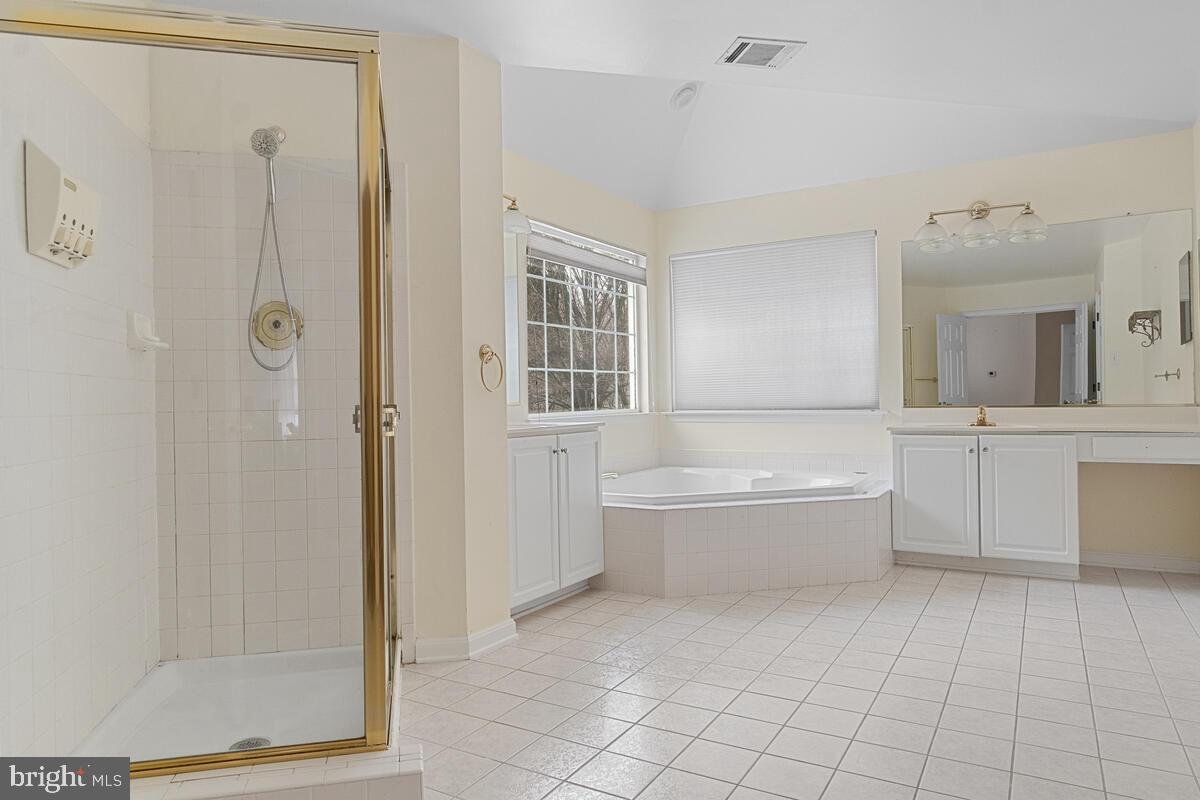 GABLE FIELD - Residential