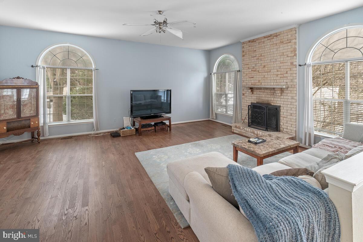 GABLE FIELD - Residential