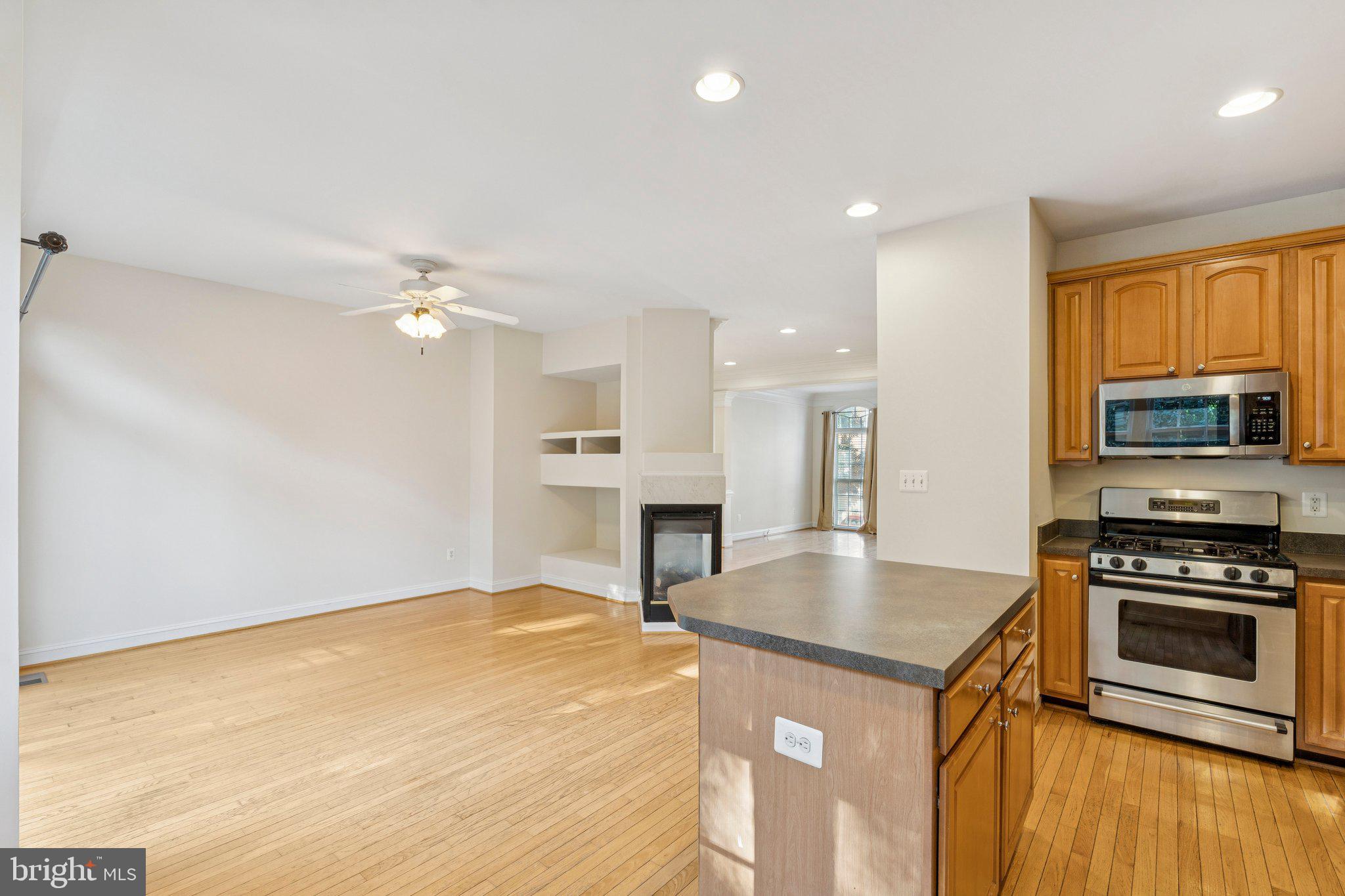 EDWARDS LANDING - Residential Lease