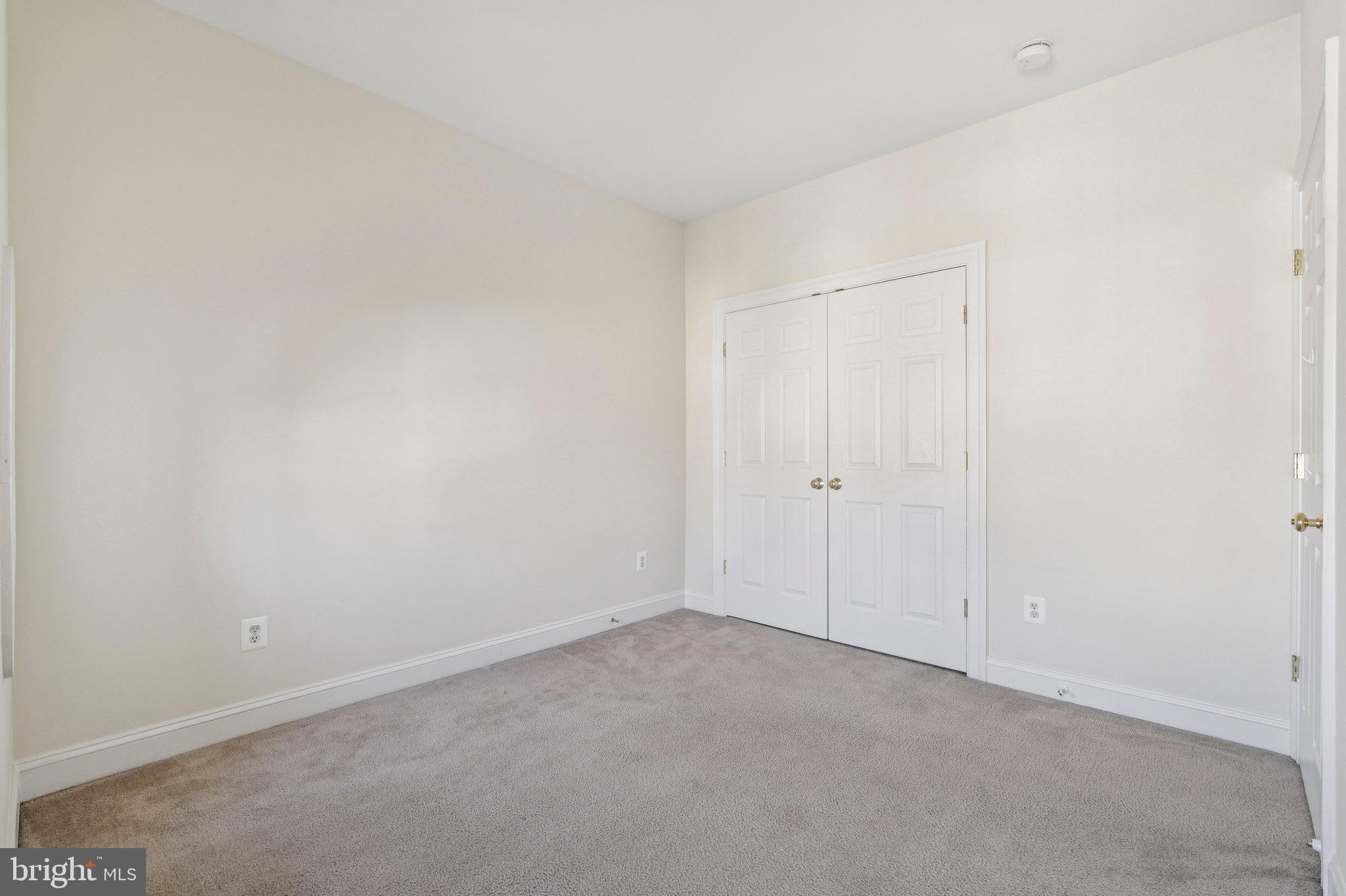 EDWARDS LANDING - Residential Lease