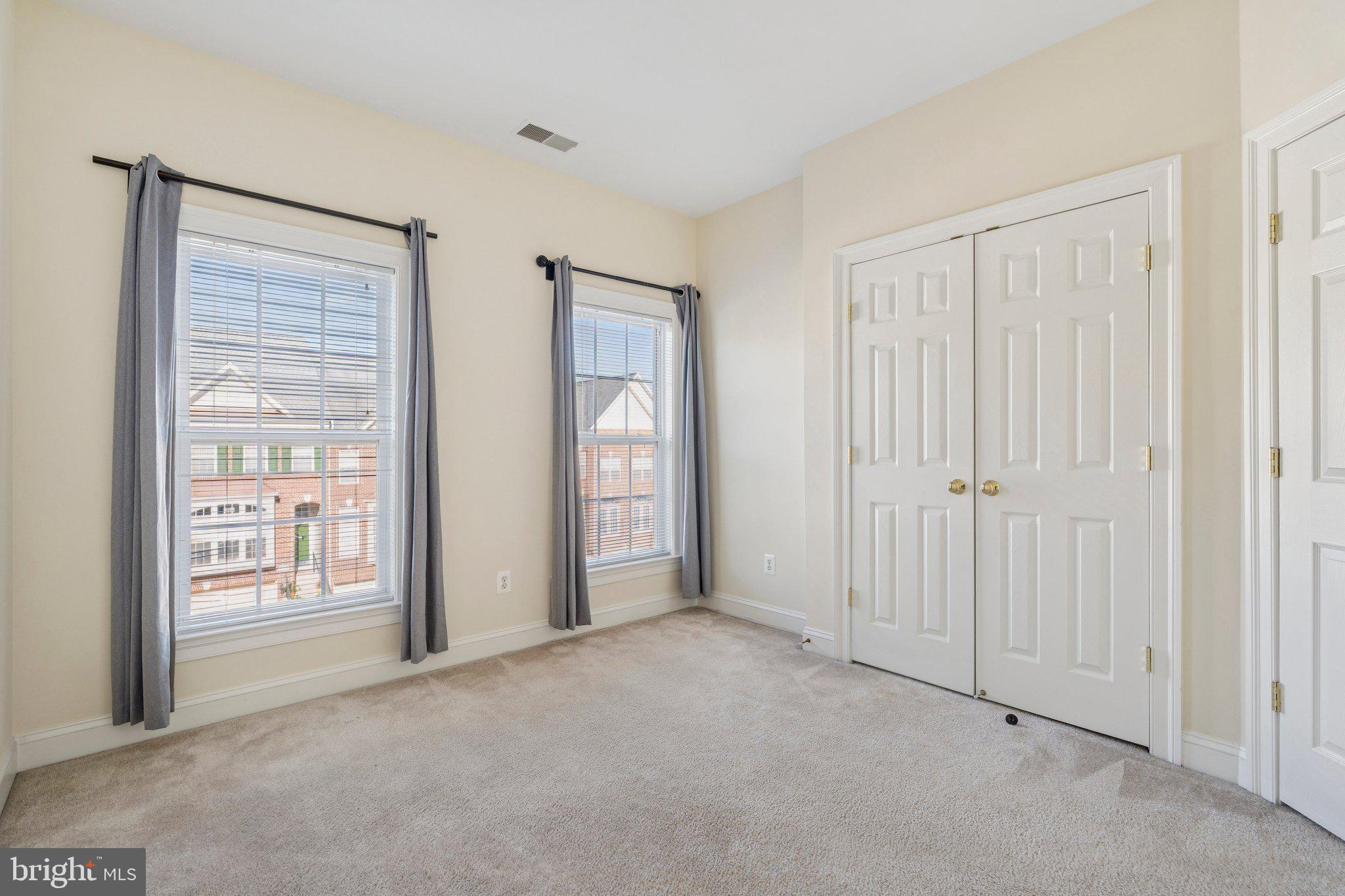 EDWARDS LANDING - Residential Lease