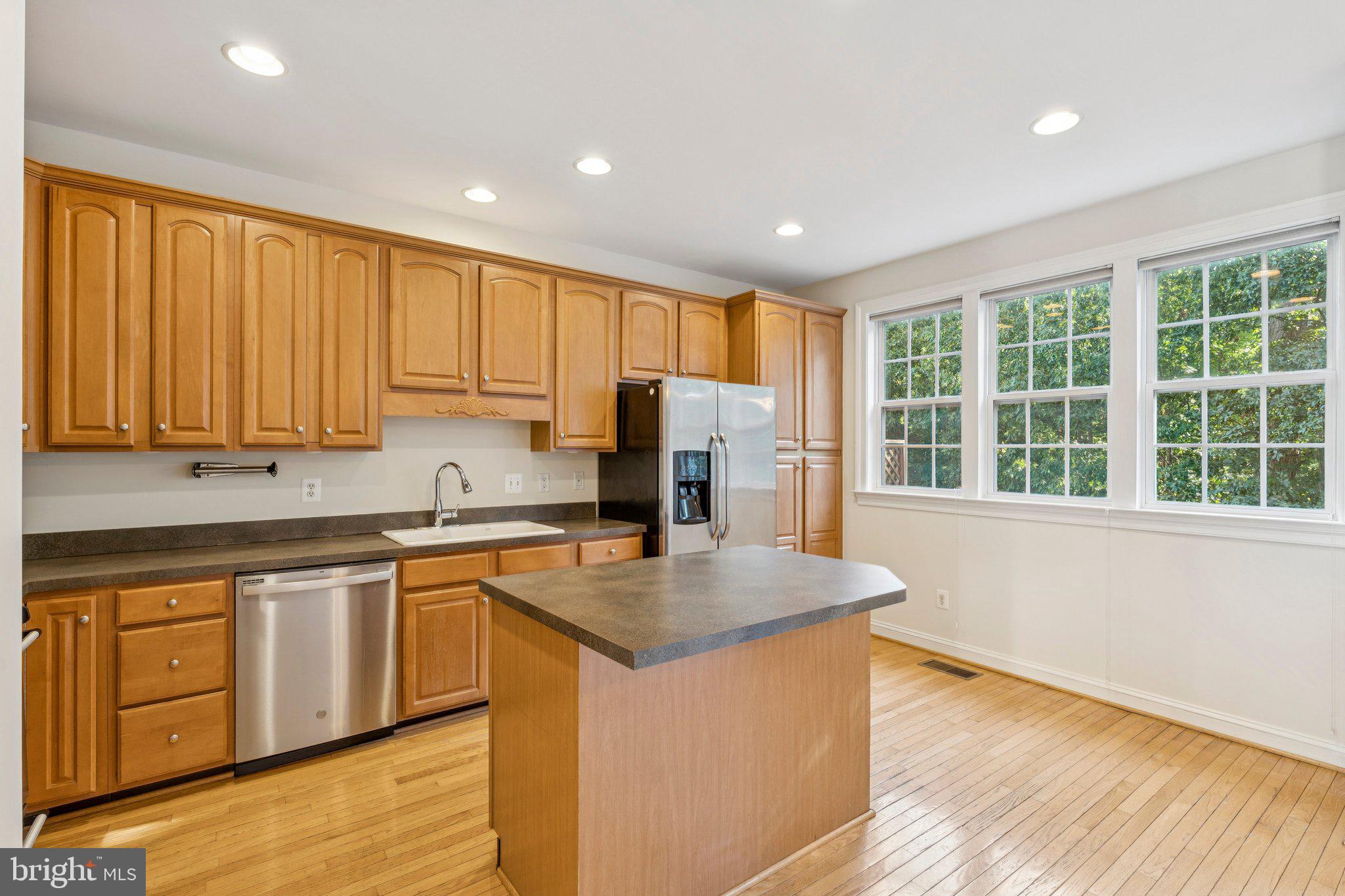 EDWARDS LANDING - Residential Lease