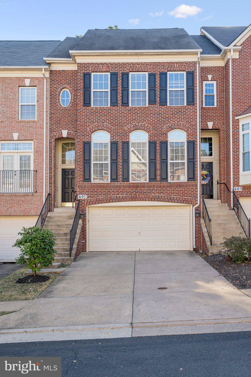 EDWARDS LANDING - Residential Lease