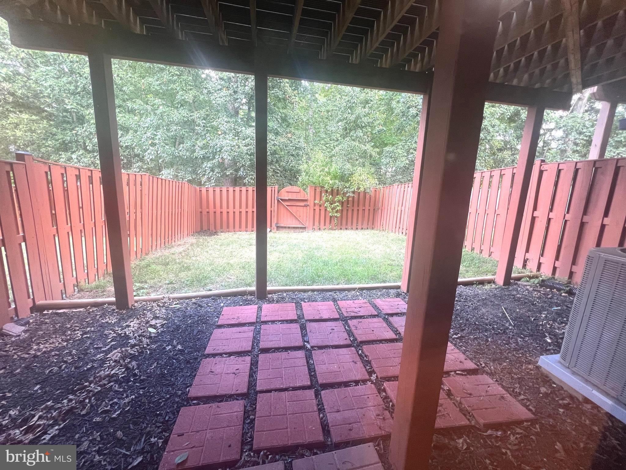 EDWARDS LANDING - Residential Lease