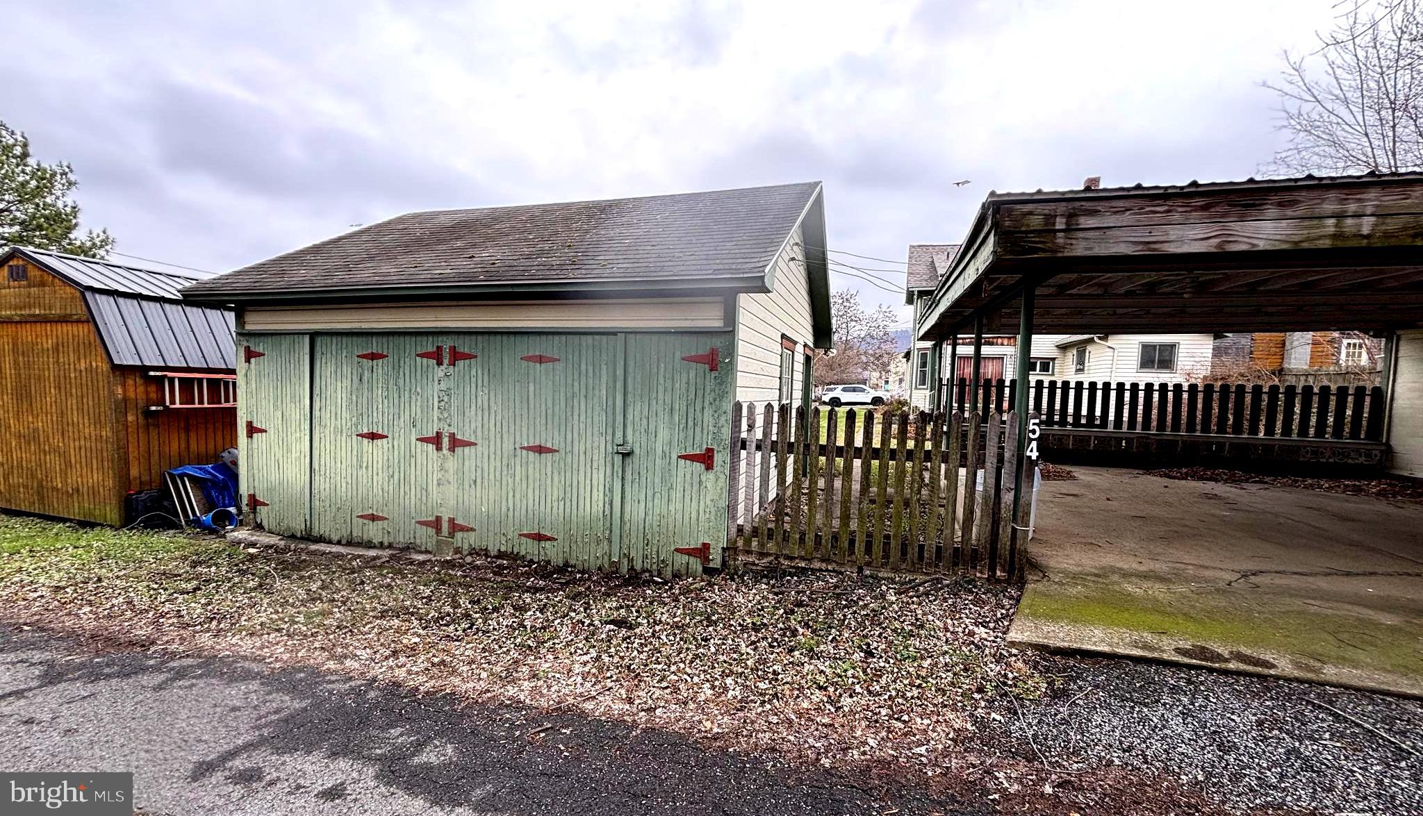 WEST END KEYSER - Residential