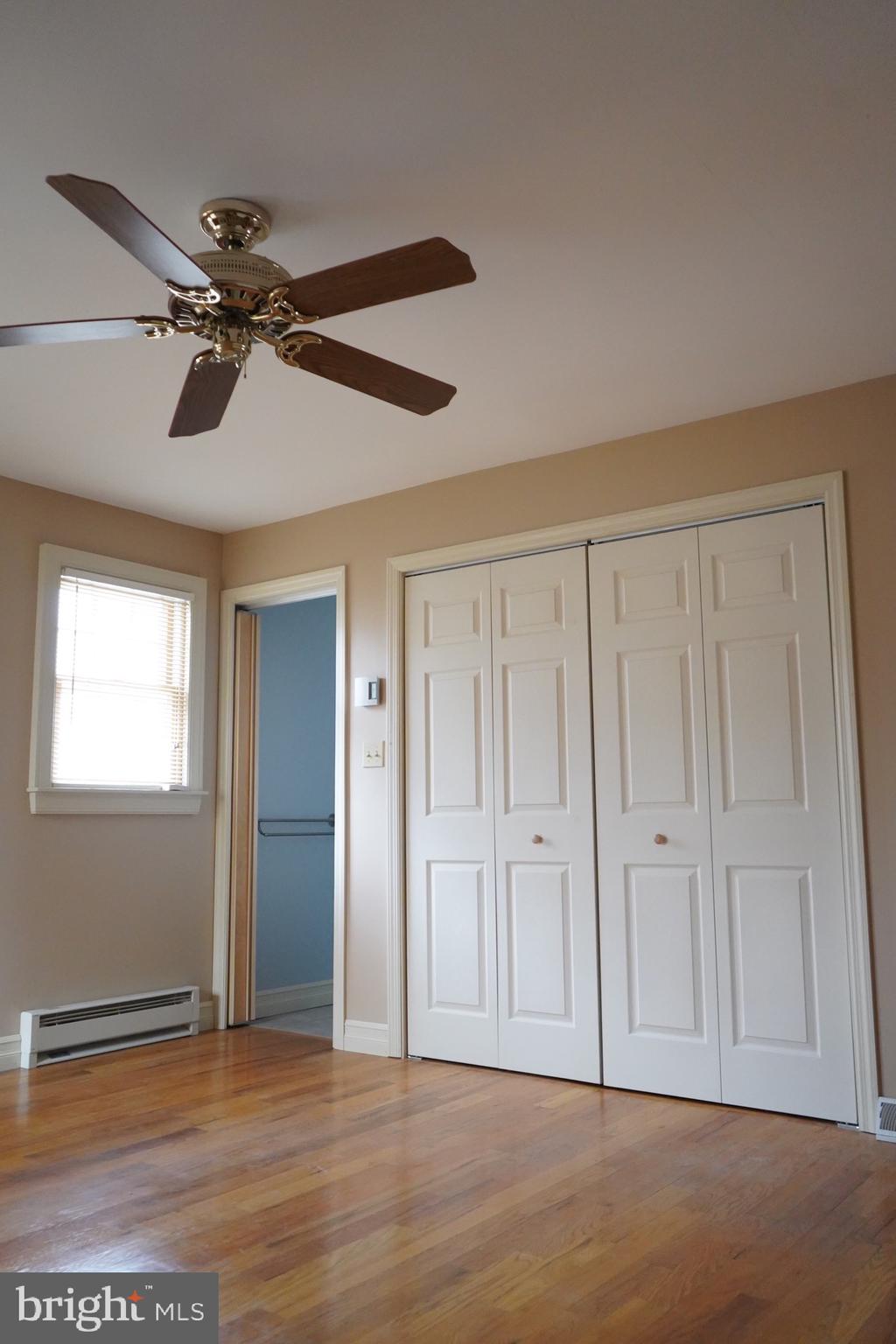 INDIAN CREEK - Residential