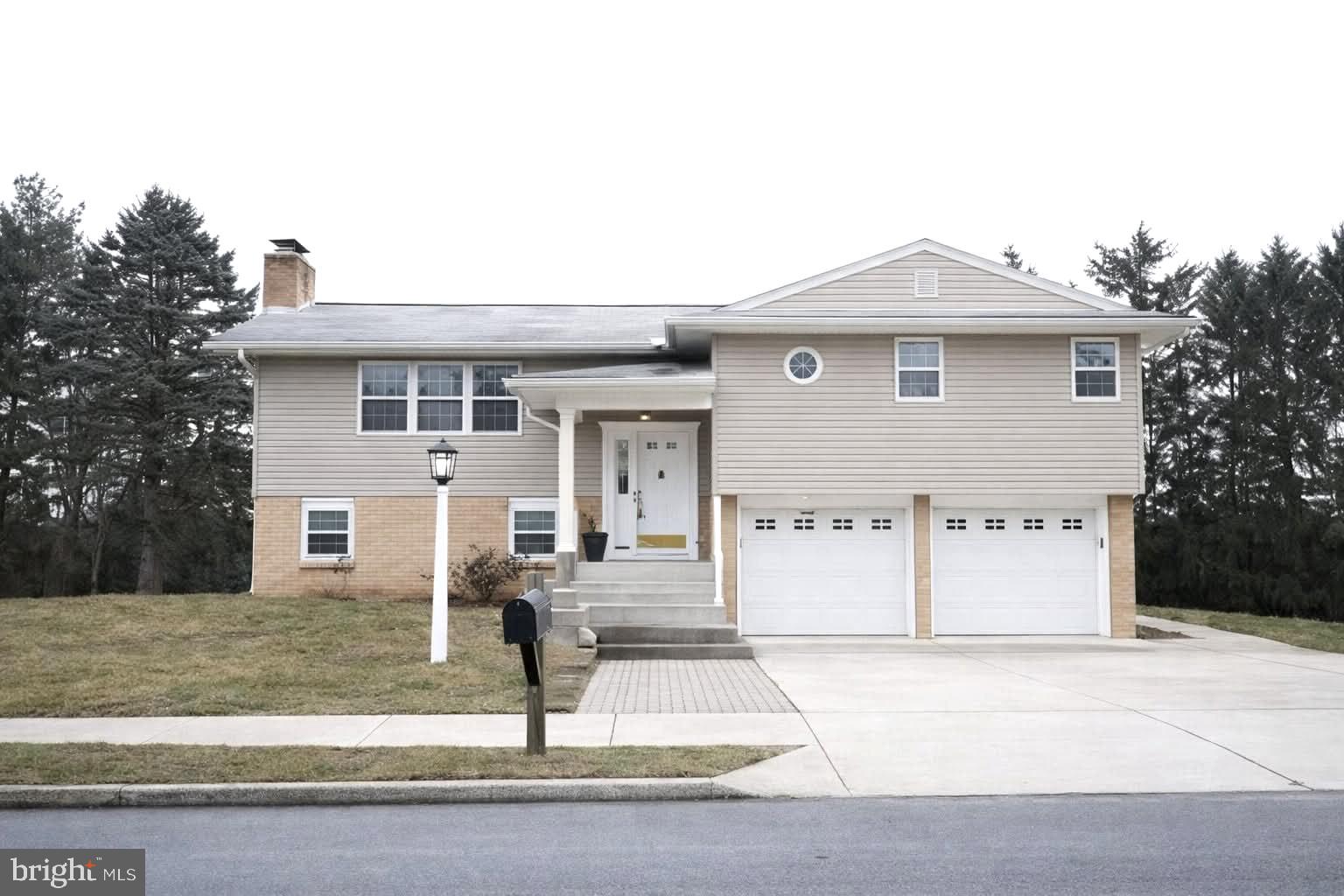 INDIAN CREEK - Residential