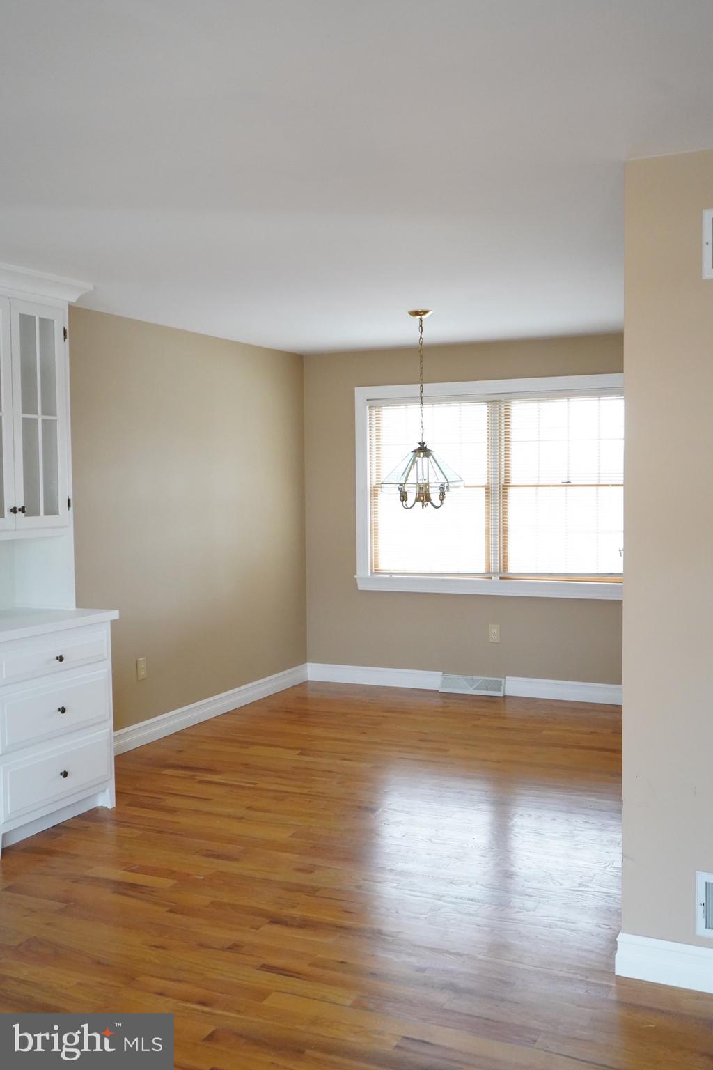 INDIAN CREEK - Residential