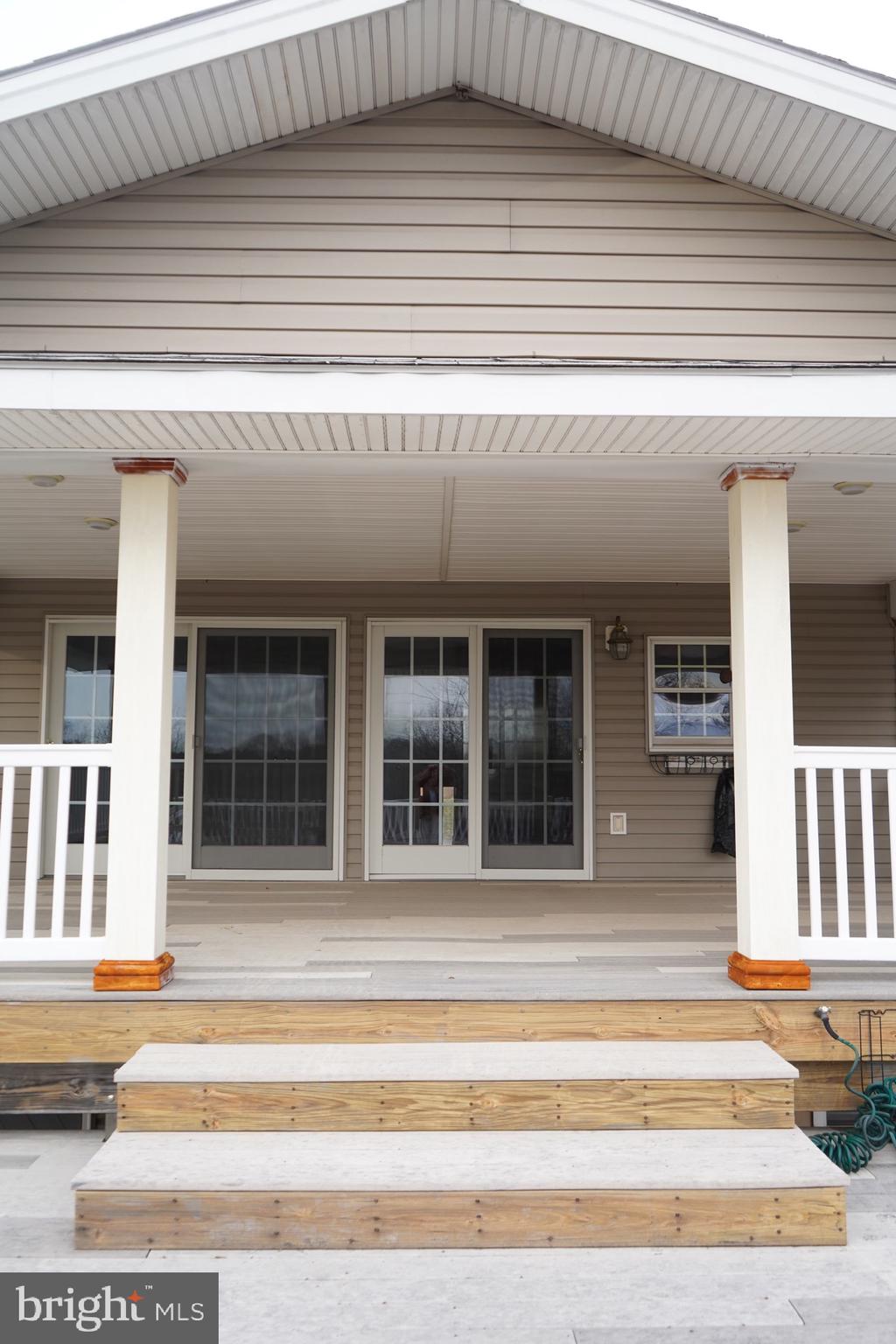 INDIAN CREEK - Residential