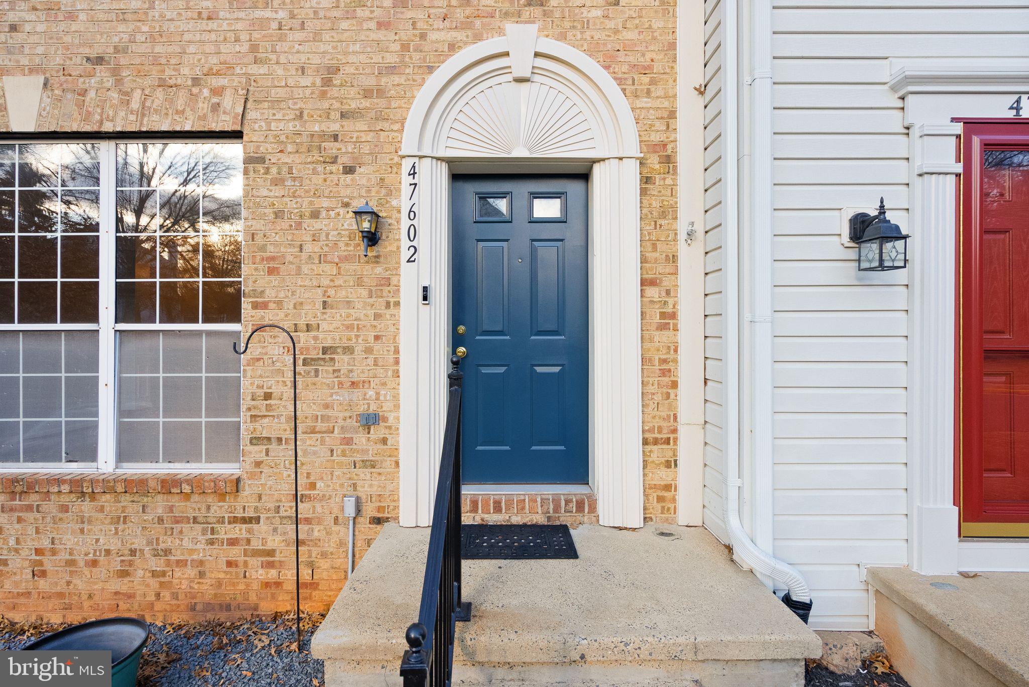 47602 SANDBANK SQUARE