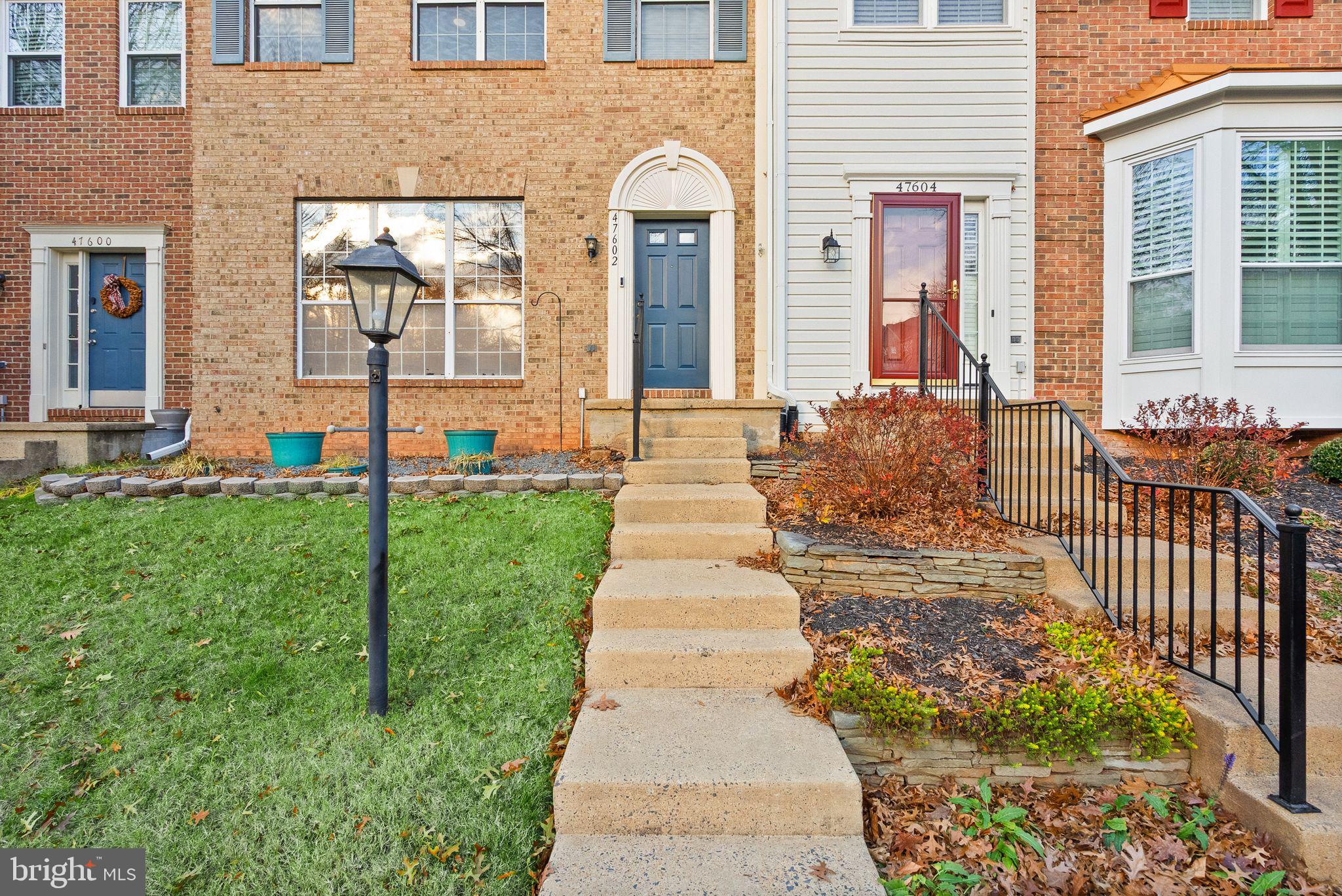 47602 SANDBANK SQUARE