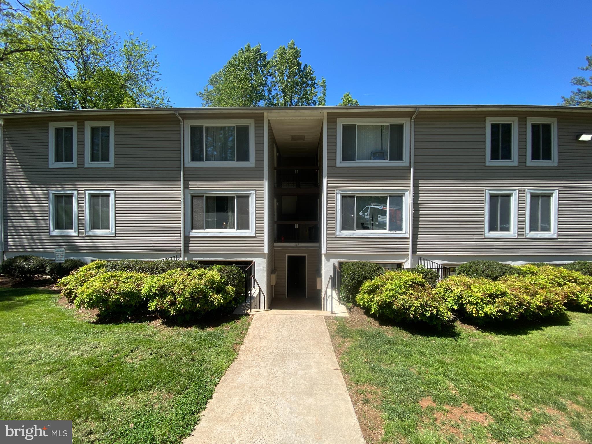 BERRY STREET CONDOMINIUMS - Residential Lease