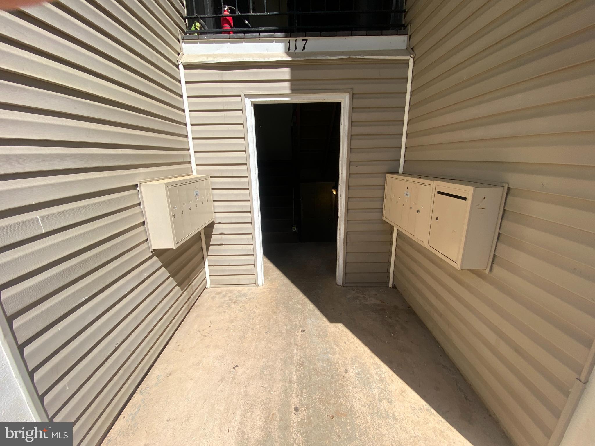 BERRY STREET CONDOMINIUMS - Residential Lease