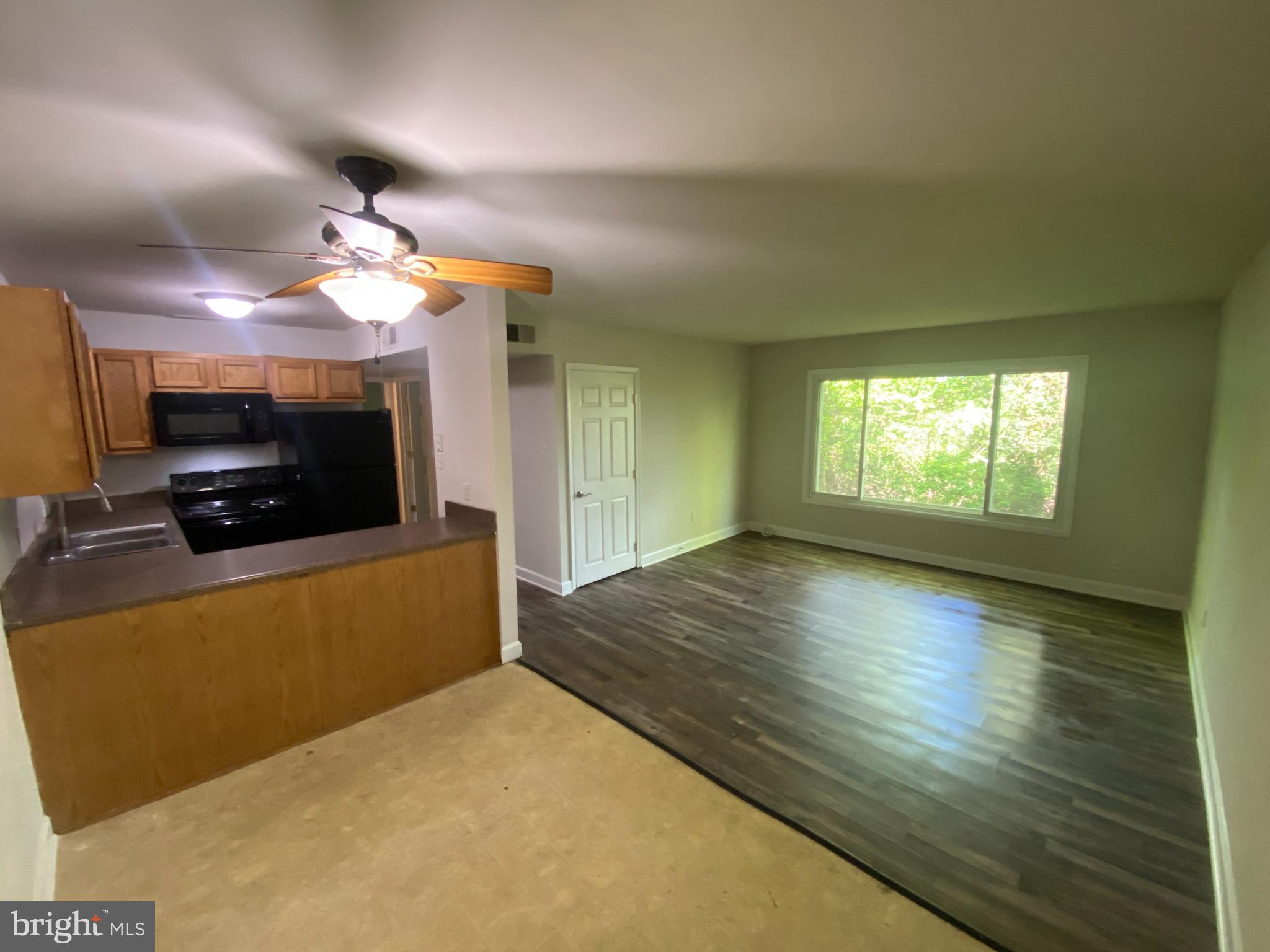 BERRY STREET CONDOMINIUMS - Residential Lease