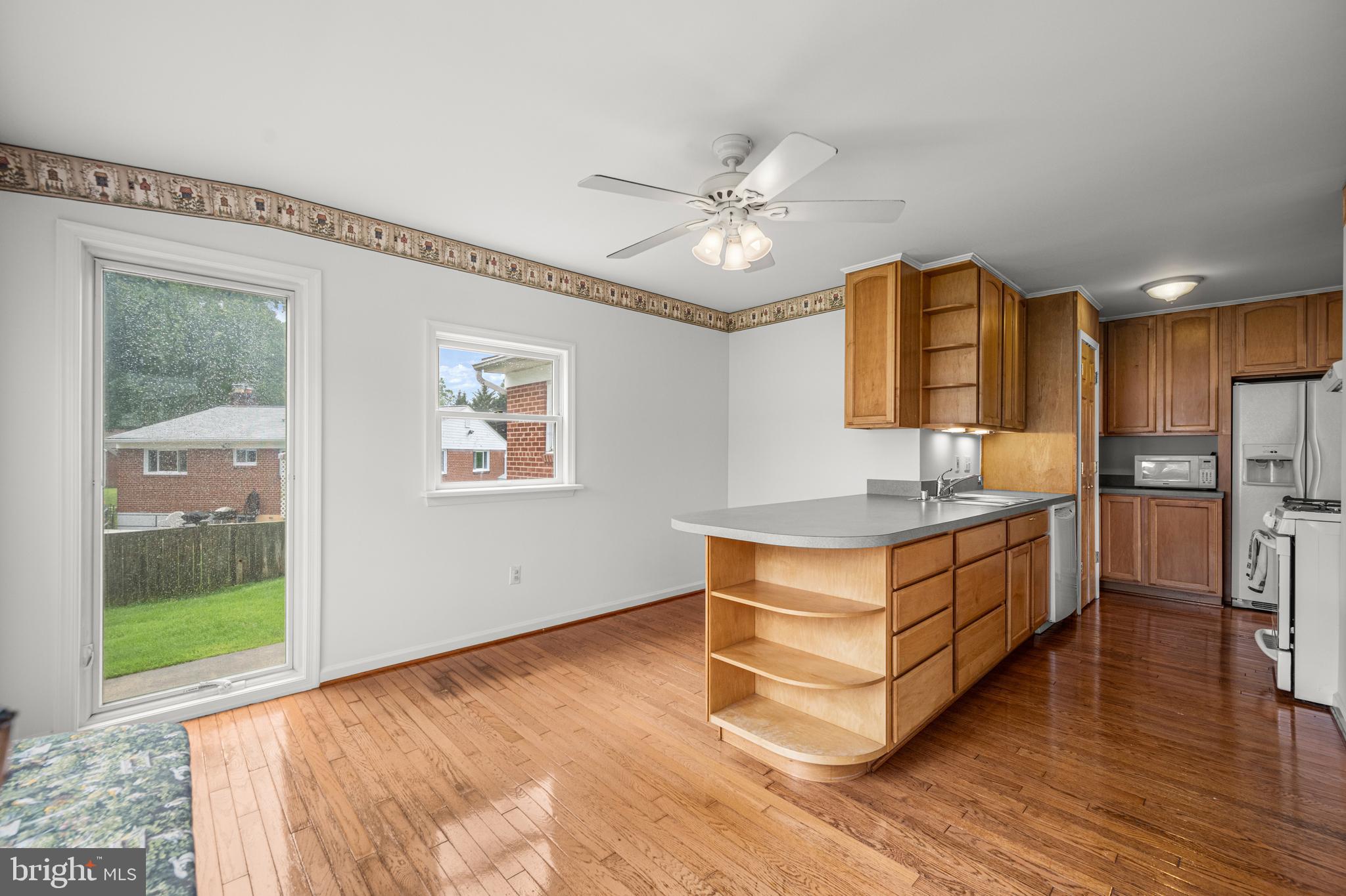 WHEATON WOODS - Residential