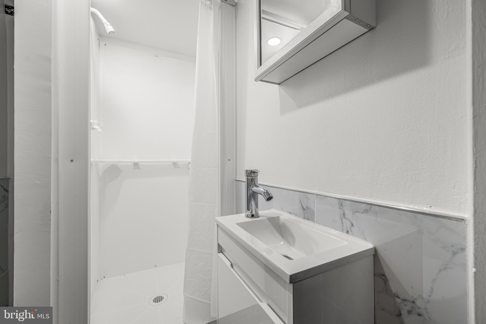 WHEATON WOODS - Residential