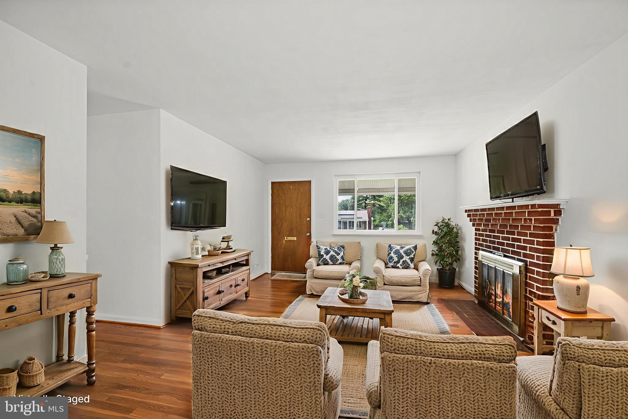 WHEATON WOODS - Residential