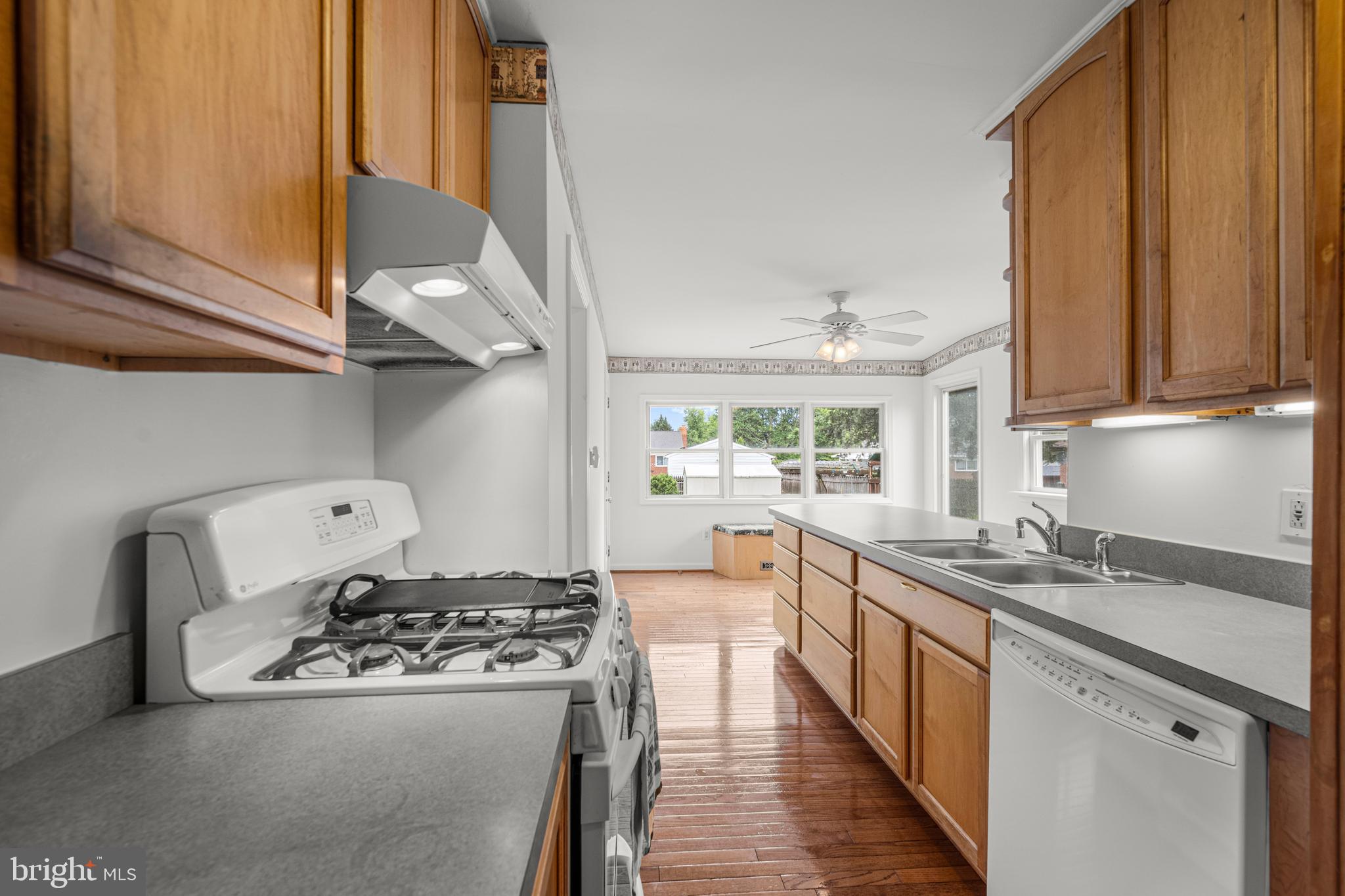 WHEATON WOODS - Residential