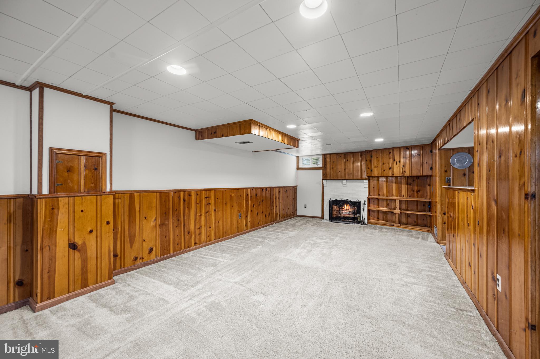 WHEATON WOODS - Residential